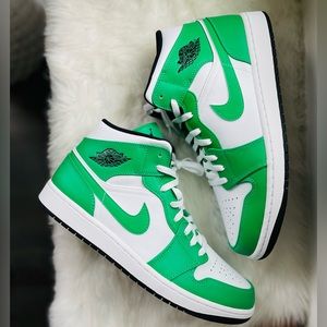 Mens Nike Air Jordan 1 Mid 🍀 Lucky green sneakers sz 12 NEW  St Patrick’s Day 🍀